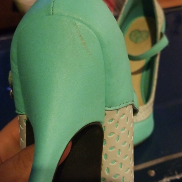 ❇️4for$30❇️ Cute high heels - Picture 4 of 6